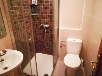 Albergue Pensión Residencia Universitaria Rey