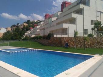 Apartamento Con Piscina Y Vista A La Monta�a