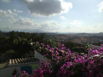 Preciosa Casa De Pueblo Con Vistas Y Patio