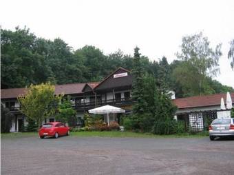 Hostal Motel Zur Festwiese