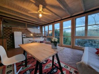 Rustic Holiday Home In Pontedera With Shared Pool