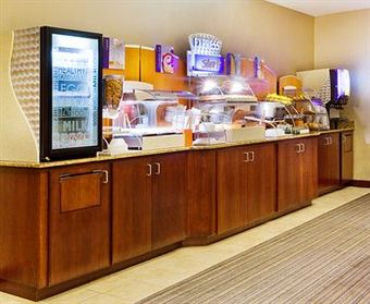 Holiday Inn Express Hotel & Suites Austell Powder Springs