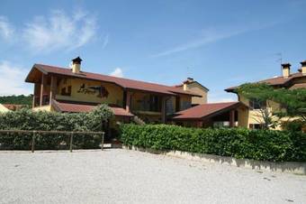 Agroturismo Agriturismo Lis Rosis