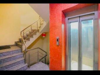 Hotel Oyo 90600 Devine Light