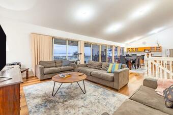 New Listing Discount Hindmarsh Hideaway - Gorgeous Waterfront Home Pet Friendly Private Jetty