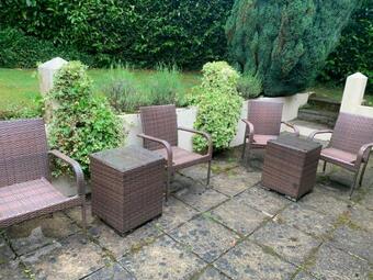 Looking Glass Cottage And Baskerville Retreat Cottage