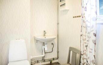 Stunning Apartment In Johannishus With