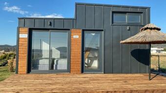 Hotel Lavira Tiny House Village