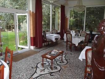 Hotel Logis Manoir De Fourcy