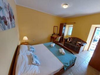 Private Pool Villa - Meditteranean Peace