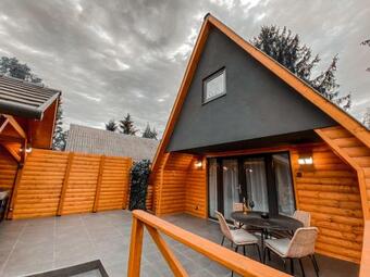 Tiszaparti Meseh�z