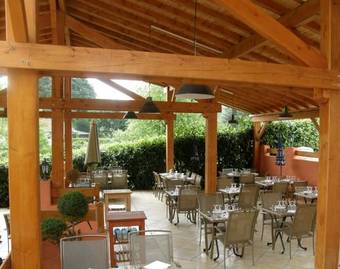 Hotel La Tabl�e M�di�vale