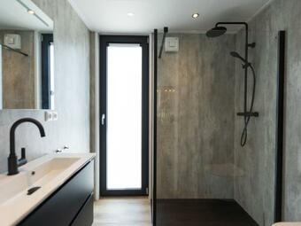 Modern Lodge On The Water And Nature Reserve Kwintelooijen