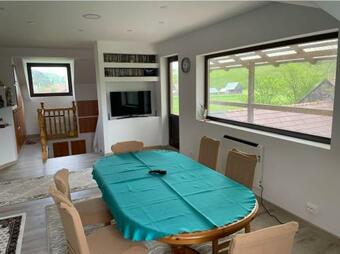 Hostal Karacsony Guest House