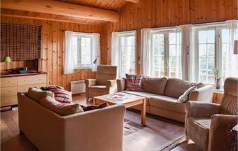 Stunning Home In Venabygd With Sauna And 4 Bedrooms