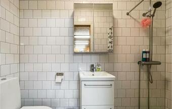 Stunning Home In S�ffle With 2 Bedrooms