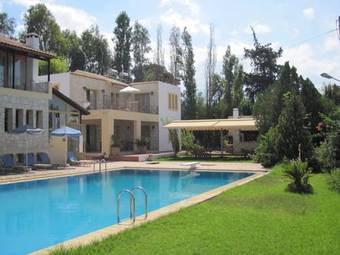 Vamos Palace Apartments