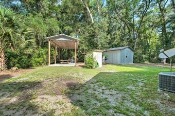 Serene Old Town Getaway Near Suwannee River!