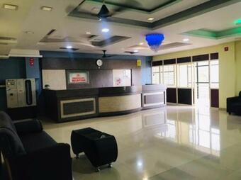 Hotel Staymaker Hindustan Lodge