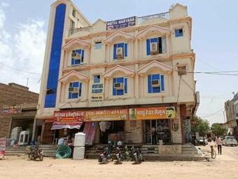 Oyo 90500 Hotel Haryana