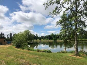 A Luxury Lakeside Lodge For Up To 12 Lake Side.
