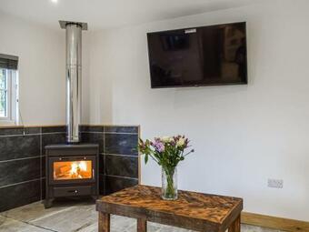 Middle Hanter - Uk37355