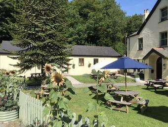 Apartamento The Exmoor Forest Inn Cottage