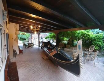 Hostal Ca' Dea Gondola