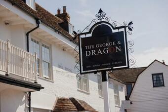 Hotel The George & Dragon