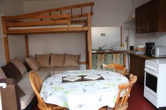 Apartamento Petit Studio, Bien �quip�, � La Campagne