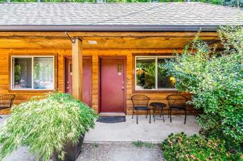 Mount Bretherton Room 8 At Mount Walker Inn