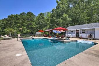 Buckhead Cabin With Fireplaces And Private Pool!