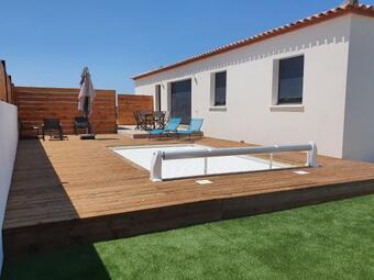 Villa Neuve Avec Piscine