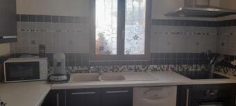 Villa Tout Confort, 3 Chambres, Clim, Piscine, Jardin, Wifi, Chaines Cin�ma