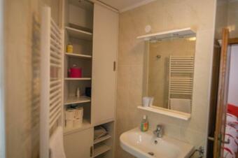 Hostal Vila Kosca - 2 Apartments For Rent