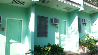 Hostal Lyn Enia Travelers Inn