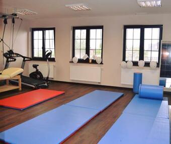 Bed & Breakfast O?rodek Bia?y Lew