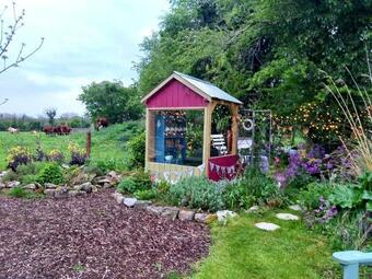 The Feathers Shepherds Hut