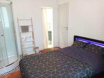 Hostal Irziana - Au Jardin D'henriville