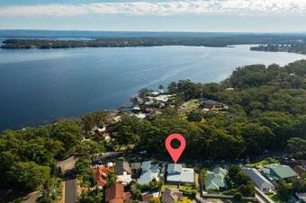 Twin Haven Waterfront Home 5 Minute Drive From Hyams Beach