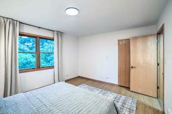 Michiana Shores Retreat With Deck And Fire Pit!