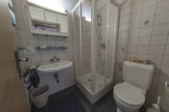 Hostal Gasthof Pension Rega