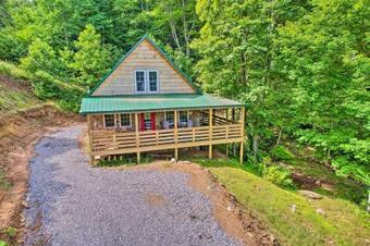 Charming Fancy Gap Cabin With Deck And Gas Grill!