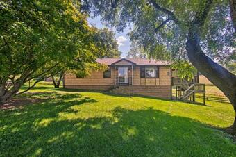 Calm Stewartstown Cottage On 90 Acres With Barn