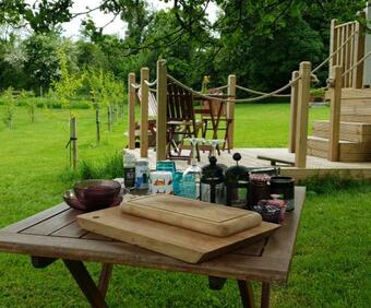 Romantic Sheperd's Hut On Mount Briscoe Organic Farm