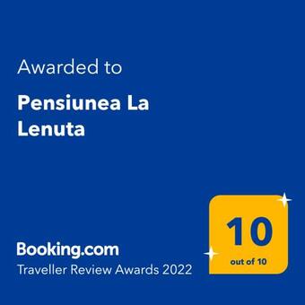 Hostal Pensiunea La Lenuta