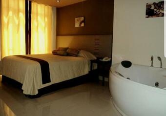 Hotel Buongiorno Suites Paita