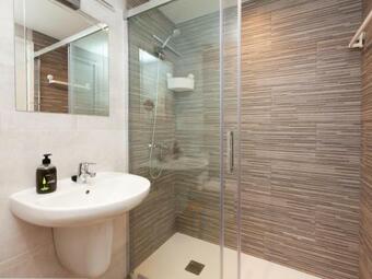 Apartment Sea Views On The Beach 3