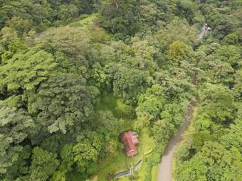 Caba�a Sue�o Esmeralda Frente Chorro El Macho