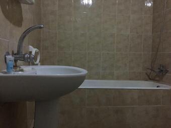 Hostal Next To Airport